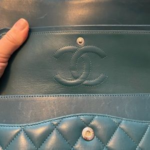 Authentic Chanel purse barely used
